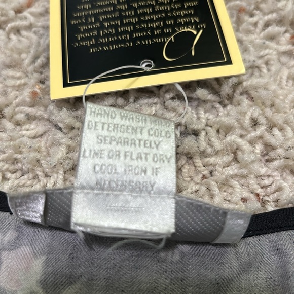 100% SILK Top Threads Sportswear Resort Wear Tank Black w/ Floral Pattern Small - Picture 9 of 12